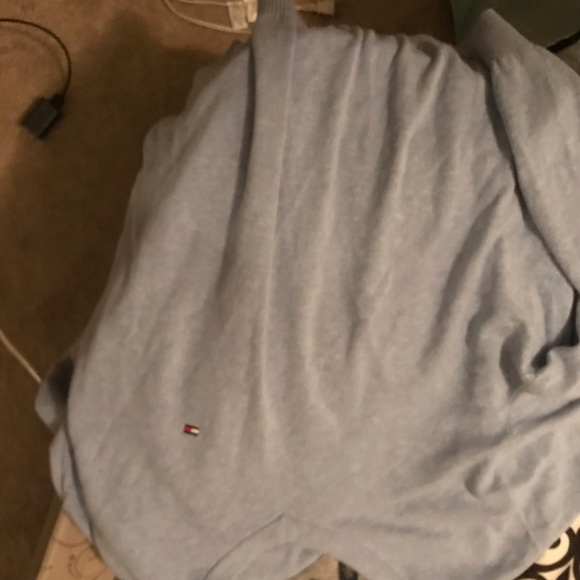 Tommy Hilfiger - Picture 4 of 4